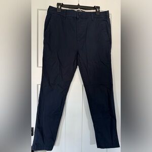 Hollister Men’s Skinny Chino-Navy